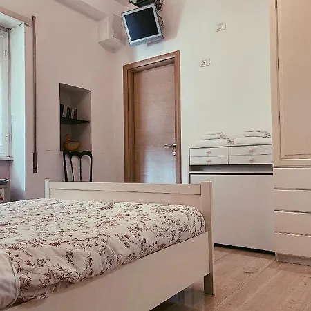Ale&Andrea Apartments Blu & Lilla Rome Exterior photo